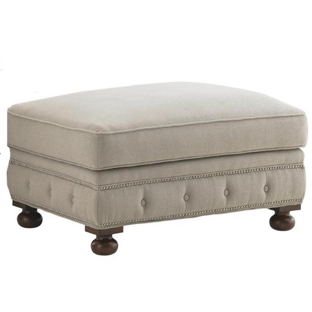 NS puff ottoman tortfeher szegecses falabu nappali butor karpitos kanape fotel.jpg